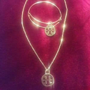 Tory Burch Jewelry set